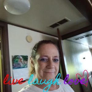 Meet your Posher, Debbie